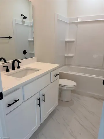 $259,900 | 16 West Colonial Drive, Thomasville, NC 27360