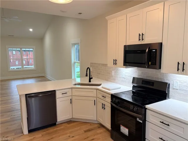 $259,900 | 16 West Colonial Drive, Thomasville, NC 27360