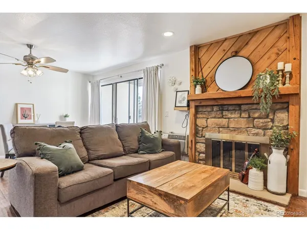 $254,900 | 4896 South Dudley Street, Unit 7, Littleton, CO 80123