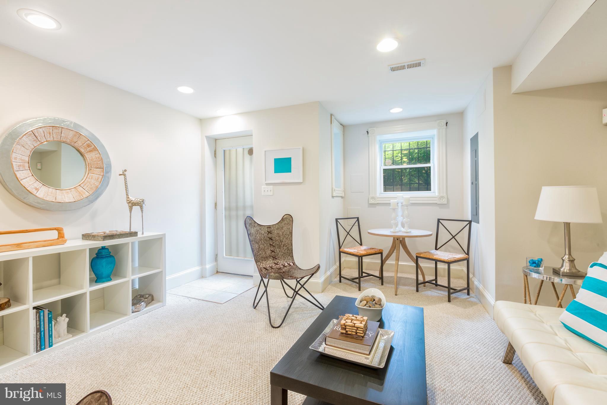 636 L Street Northeast Washington, DC 20002 - Photo 22 of 27 Family Room