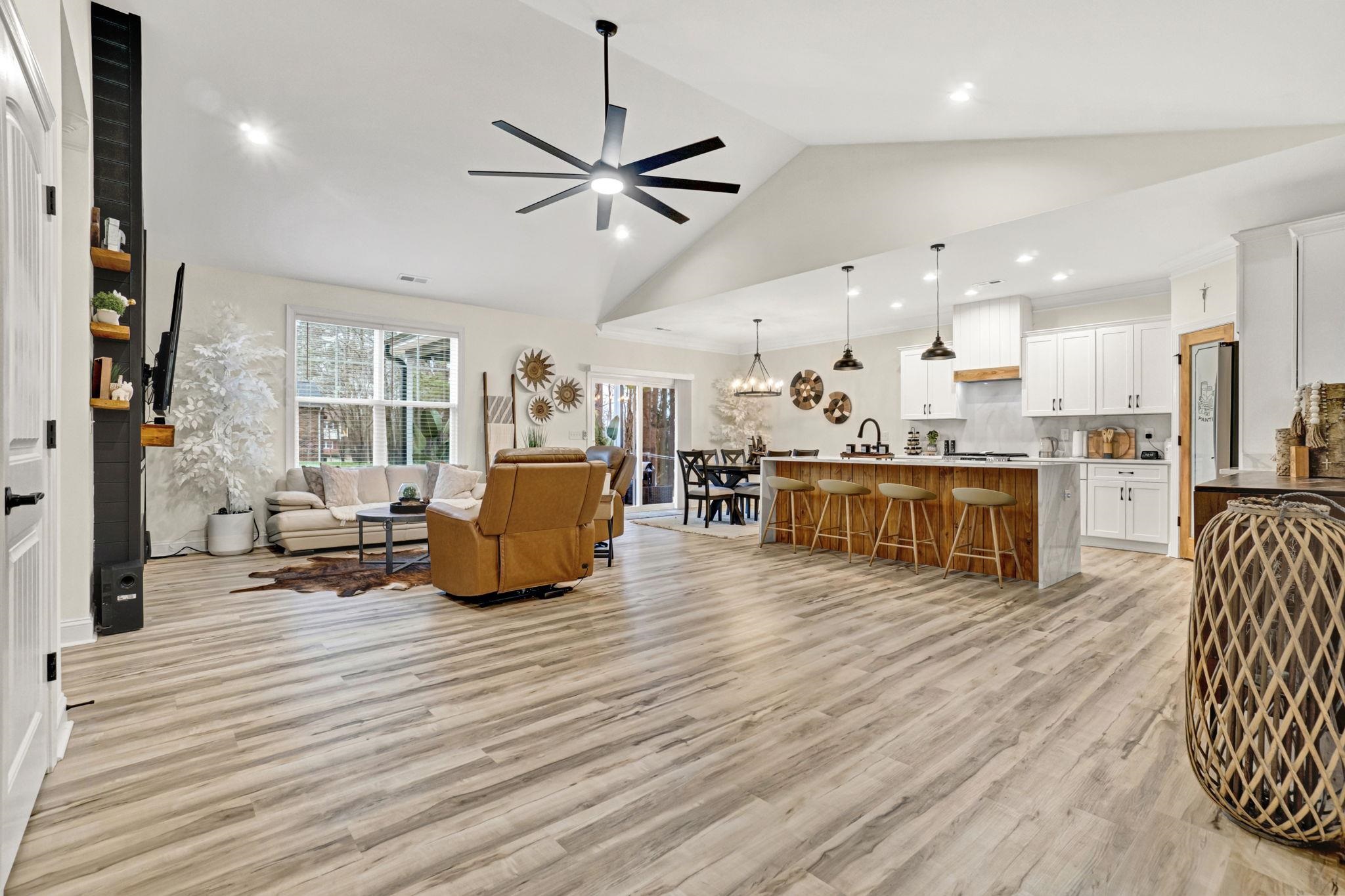 110 Baker Court Easley, SC 29640 - Photo 6 of 43