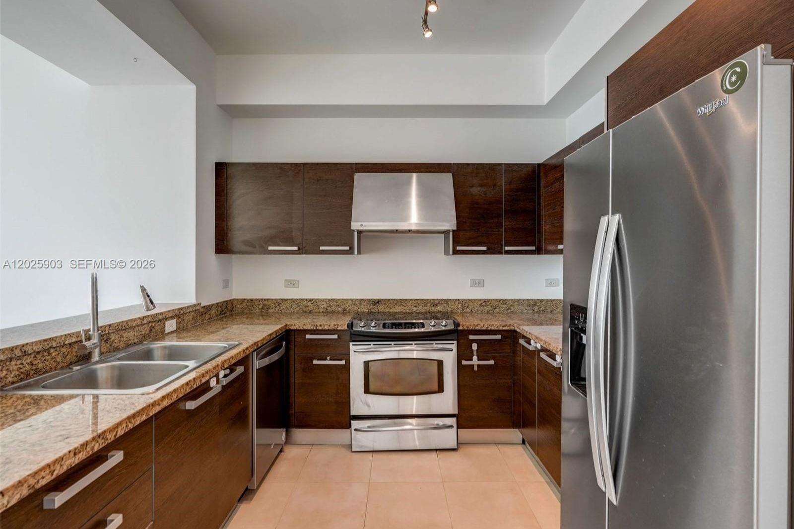 2525 Southwest 3rd Avenue, Unit 1009 Miami, FL 33129 - Photo 6 of 15