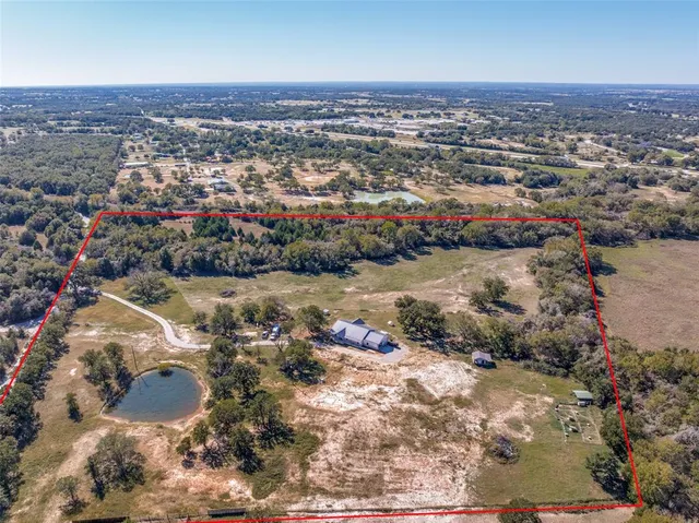 $899,000 | 1600 County Road 2395, Alvord, TX 76225