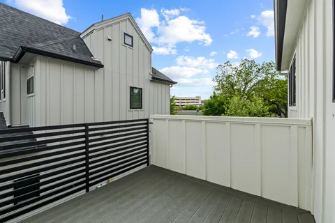 $1,150,000 | 1201 West 39th 1/2 Street, Unit B, Austin, TX 78756
