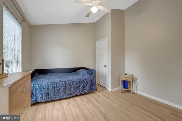 $860,000 | 30125 Merchant Court, Great Falls, VA 22066