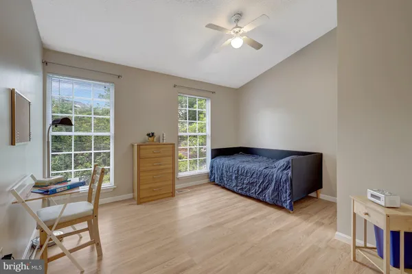 $860,000 | 30125 Merchant Court, Great Falls, VA 22066