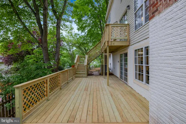 $860,000 | 30125 Merchant Court, Great Falls, VA 22066