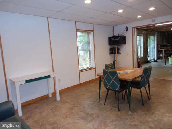 $860,000 | 30125 Merchant Court, Great Falls, VA 22066