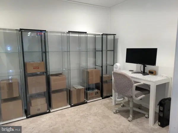 $860,000 | 30125 Merchant Court, Great Falls, VA 22066