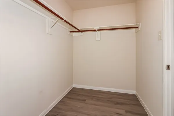 $1,825 | 5570 Latta Plantation Drive, Katy, TX 77449