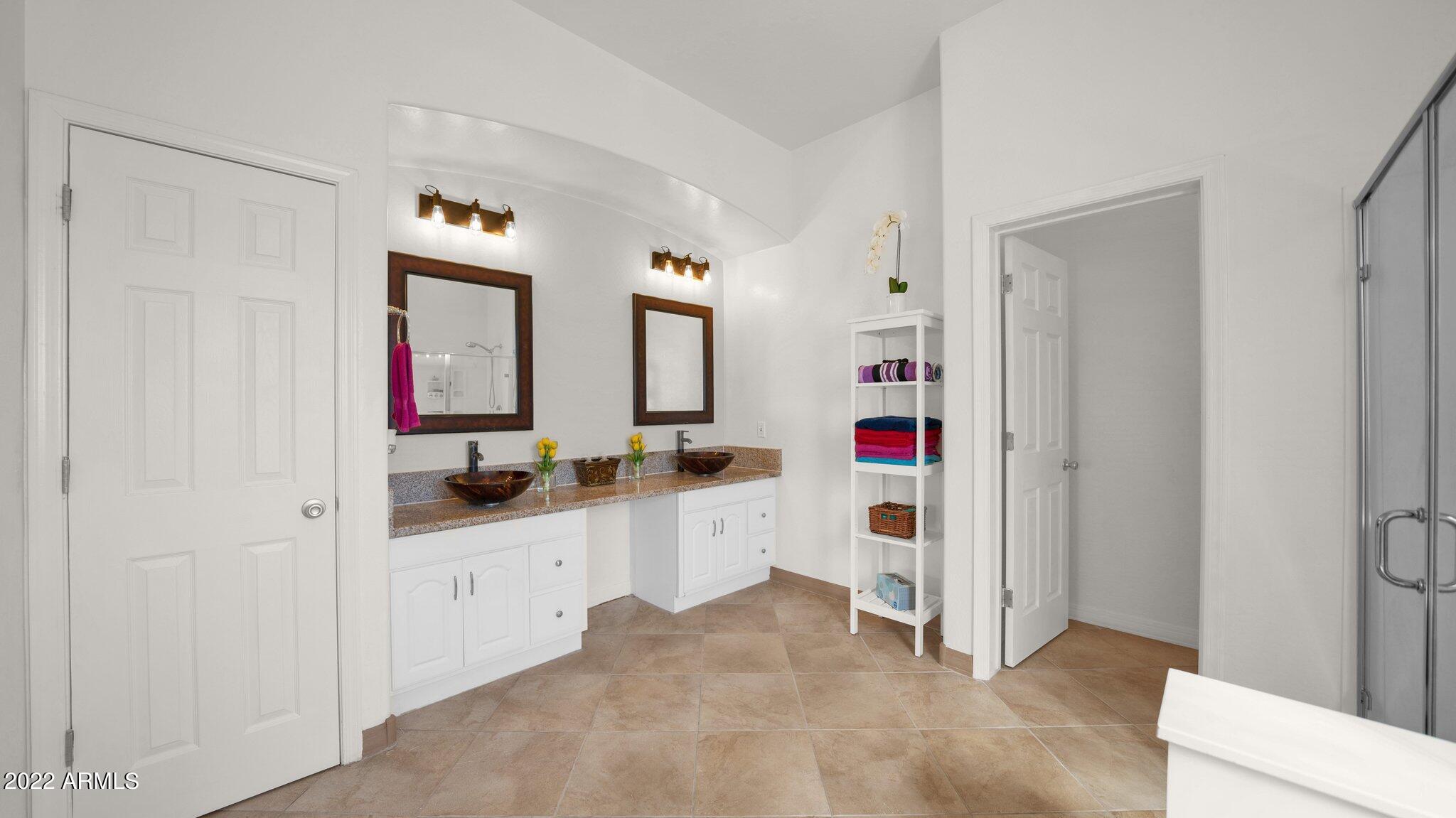 5017 West Yearling Road Phoenix, AZ 85083 - Photo 21 of 60 19-web-or-mls-DSC06765