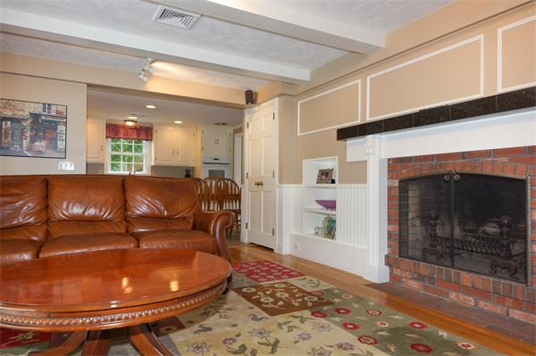 50 Grasmere Road Needham, MA 02494 - Photo 8 of 15