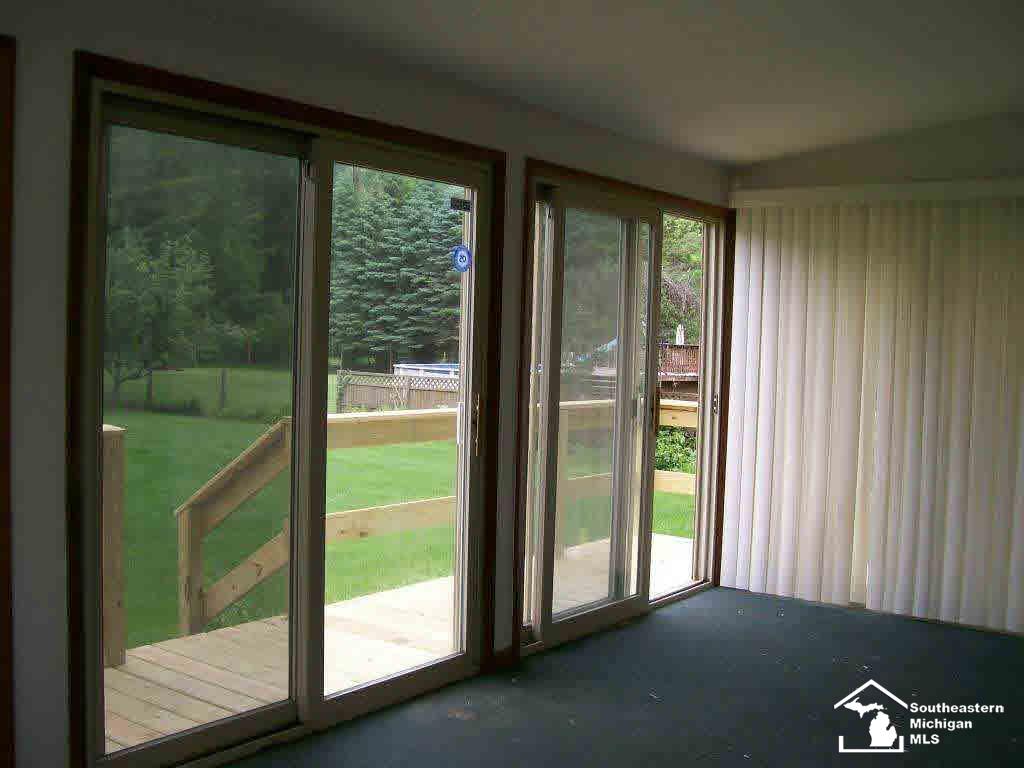 4222 Clegg Road Lambertville, MI 48144 - Photo 5 of 19 Sunroom