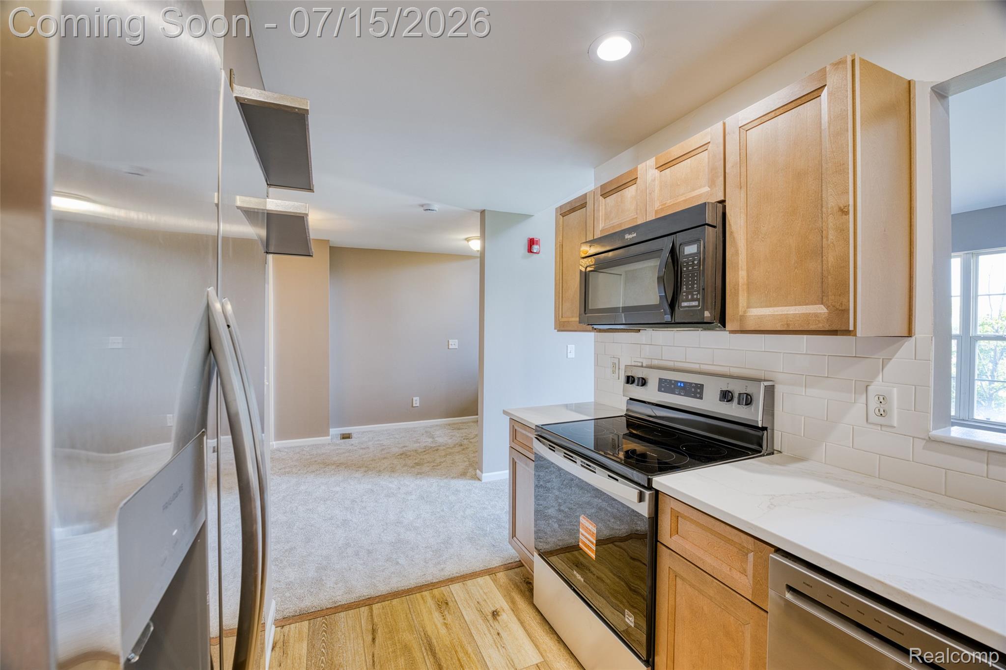 1159 Beaver Run Troy, MI 48083 - Photo 15 of 32 image-16.jpg