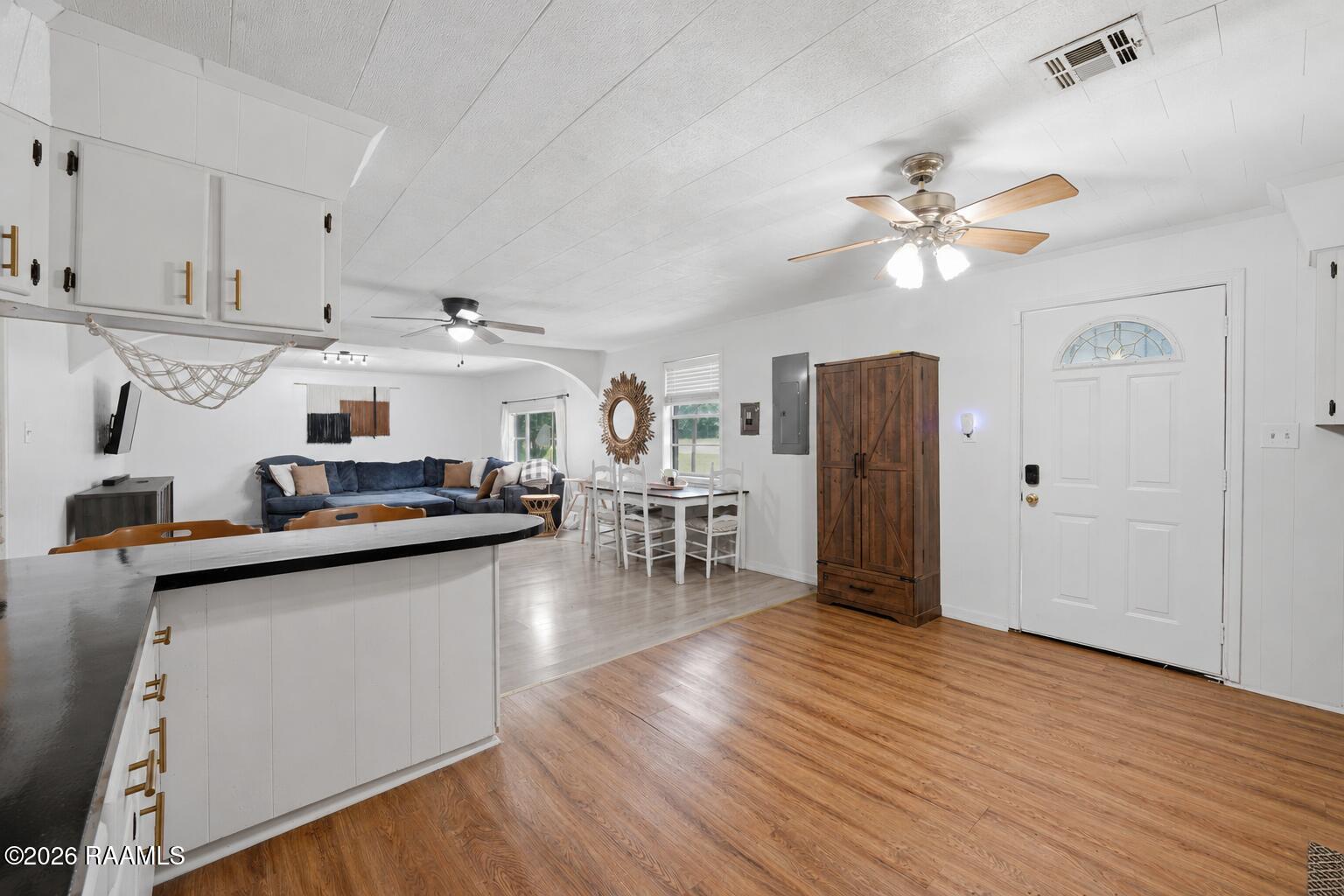403 Highway 744 Opelousas, LA 70570 - Photo 12 of 20 KitchenLiving403