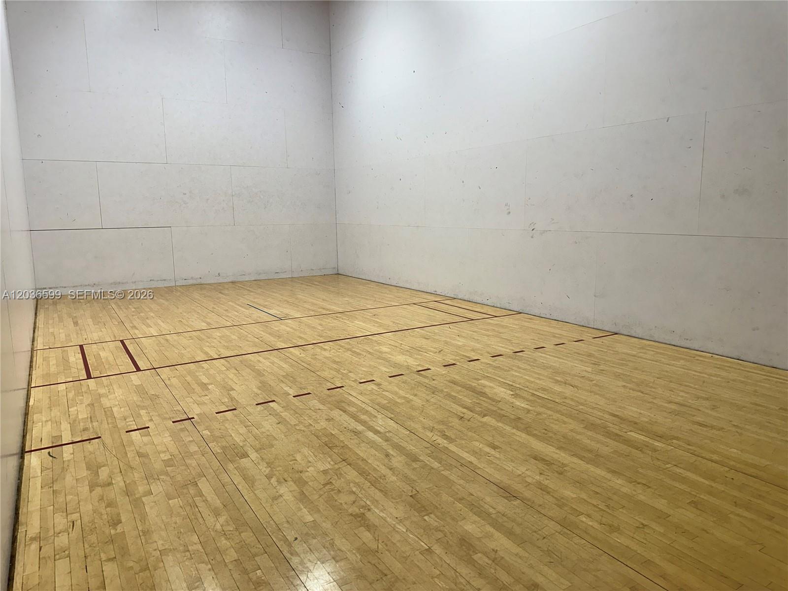 460 South Park Road, Unit 6203 Hollywood, FL 33021 - Photo 23 of 32 RACQUET BALL COURT