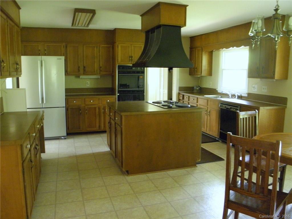 4723 Potter Road Monroe, NC 28112 - Photo 4 of 24 Gallery Image 4