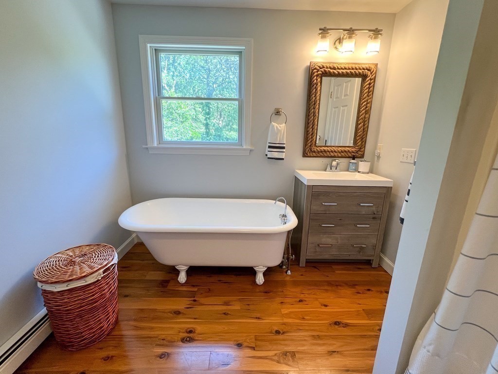 54 Waterfield Road Barnstable, MA 02655 - Photo 13 of 34