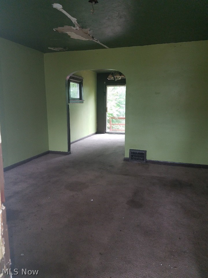 958 Stevenson Road Cleveland, OH 44110 - Photo 3 of 9