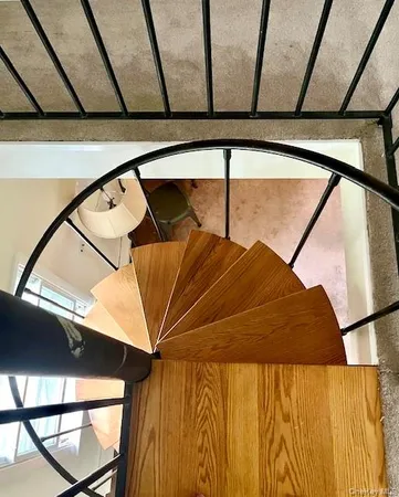 a view of an outdoor space