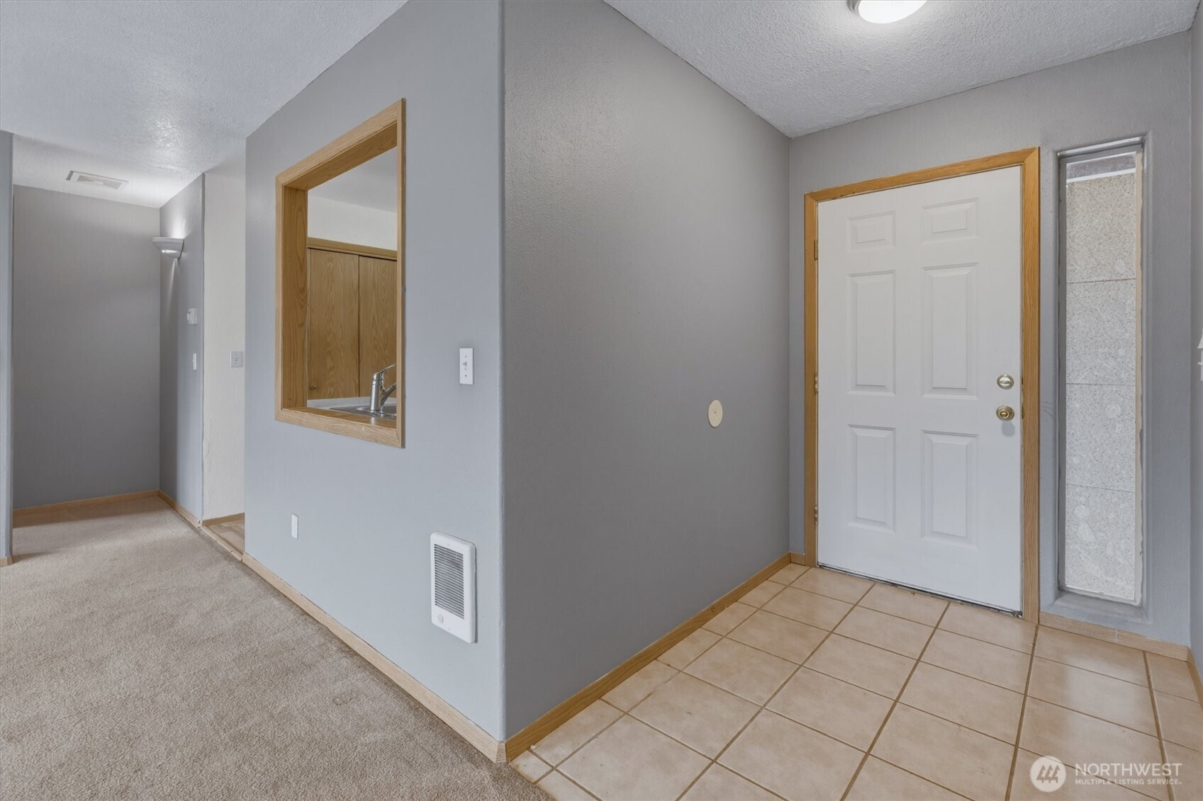 118 Balboa Loop Kelso, WA 98626 - Photo 4 of 35 a view of an entryway door