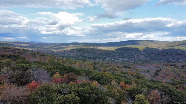 $599,999 | 1 Hill Road, Austerlitz, NY 12017