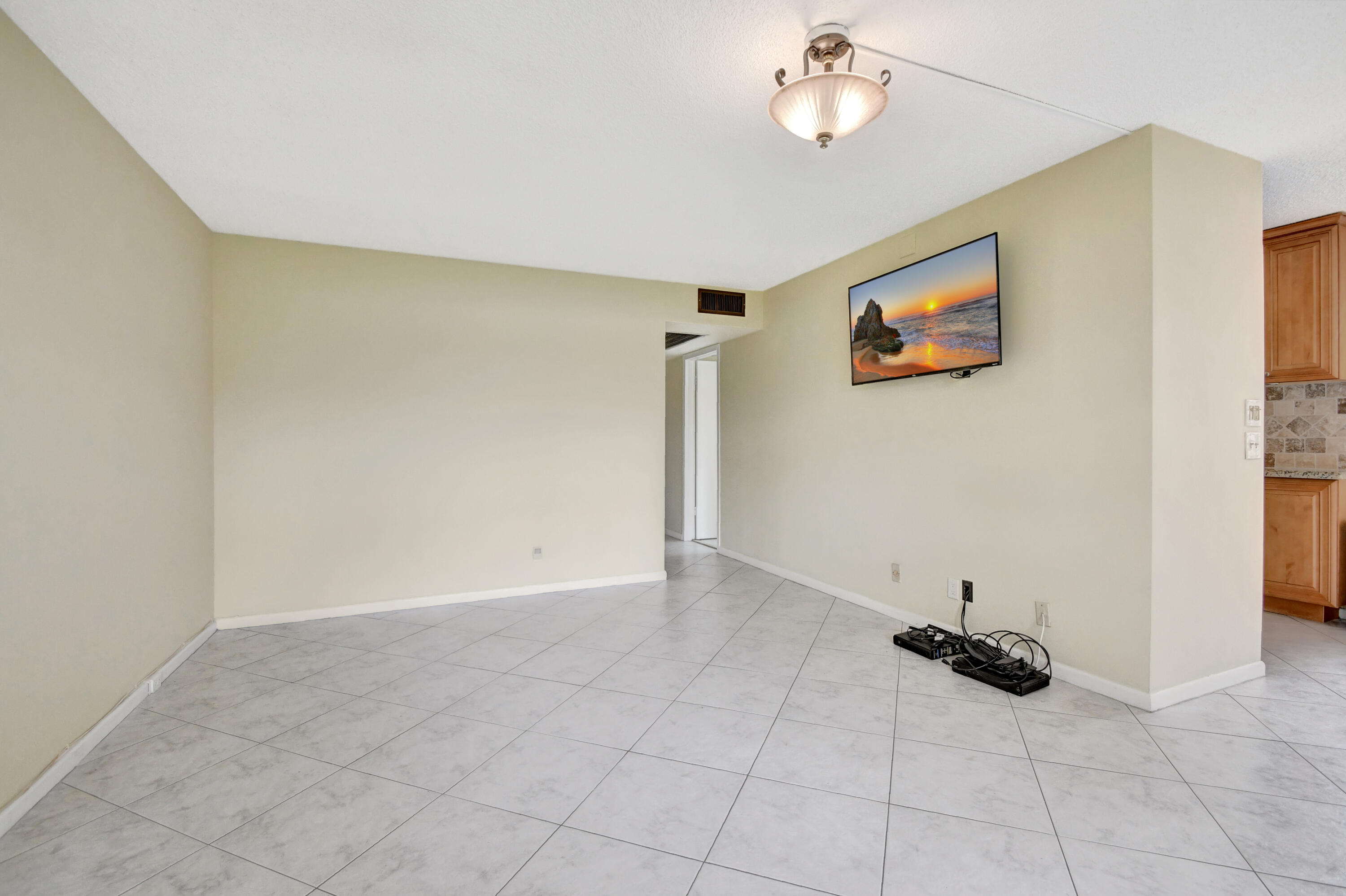 52 Preston F Boca Raton, FL 33434 - Photo 10 of 27 7-print-DSC_1906