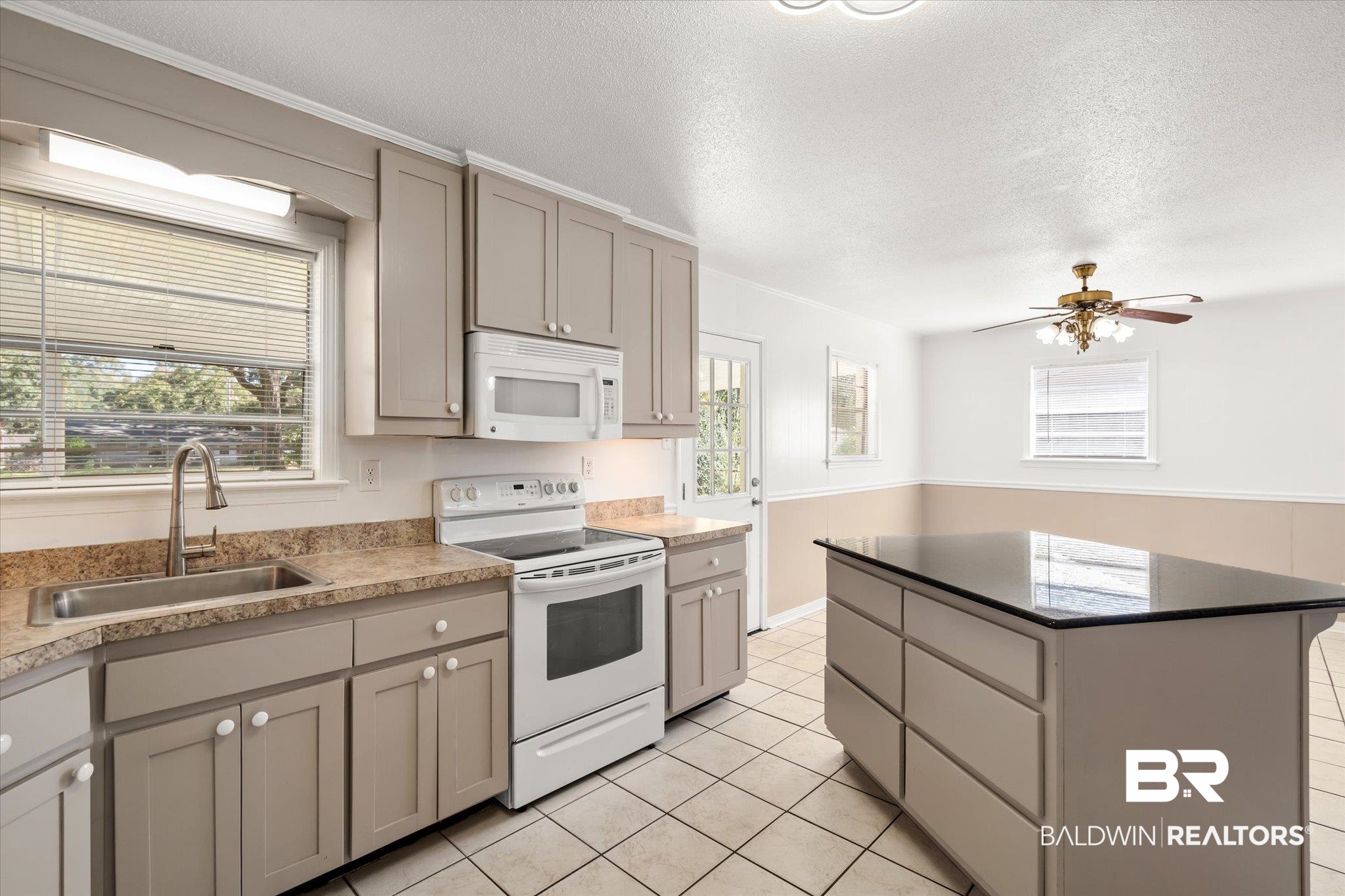 4375 Champlain Avenue Mobile, AL 36619 - Photo 5 of 21