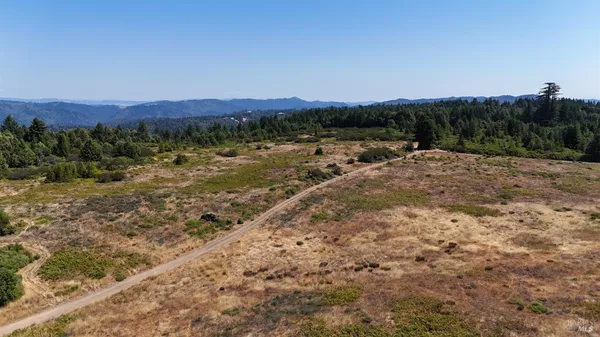 $3,000,000 | 39000 Crispin Road, Manchester, CA 95459