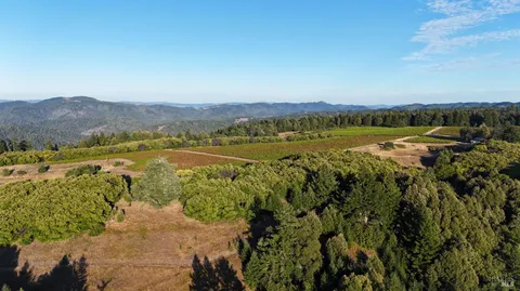 $3,000,000 | 39000 Crispin Road, Manchester, CA 95459