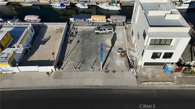 $1,950,000 | 16746 Pacific Coast Highway, Sunset Beach, CA 90742