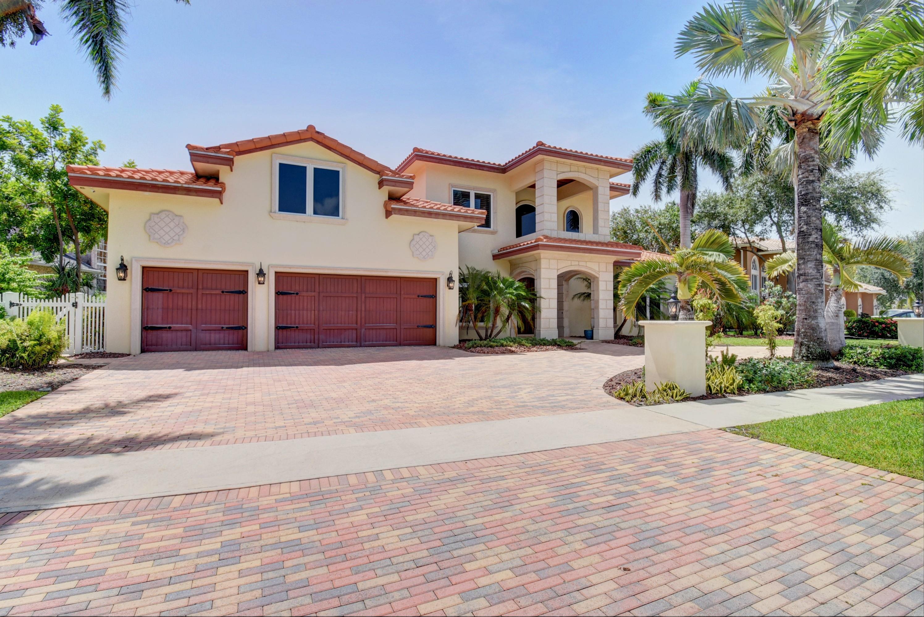 7464 Fairway Trail Boca Raton, FL 33487 - Photo 5 of 72 Three Car Garage