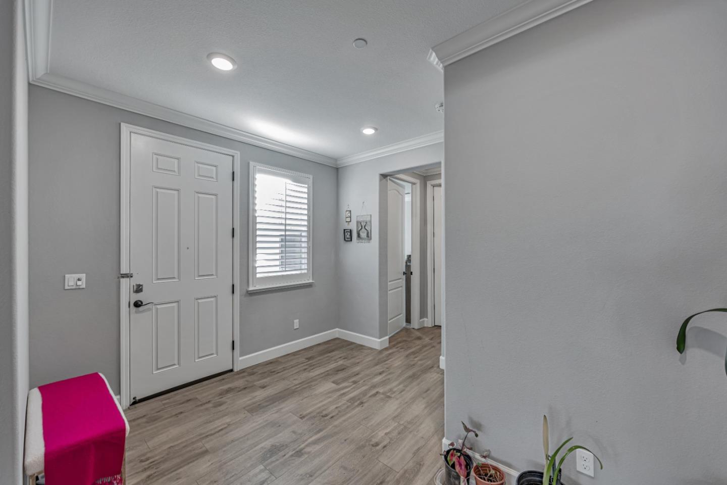 5706 Knight Road Rohnert Park, CA 94928 - Photo 6 of 36 a view of entryway with workspace