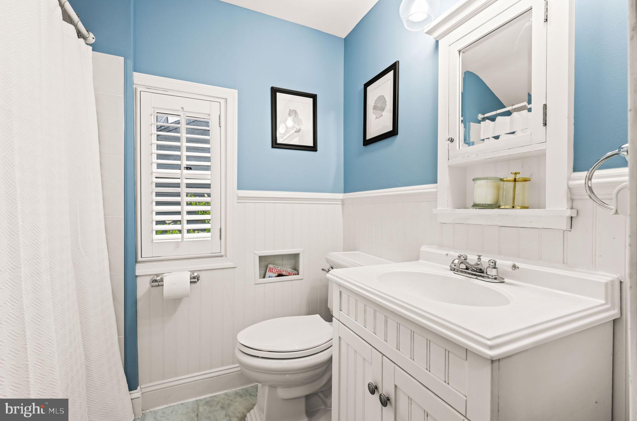 3311 Cameron Mills Road Alexandria, VA 22302 - Photo 44 of 82 Upstairs hall bathroom