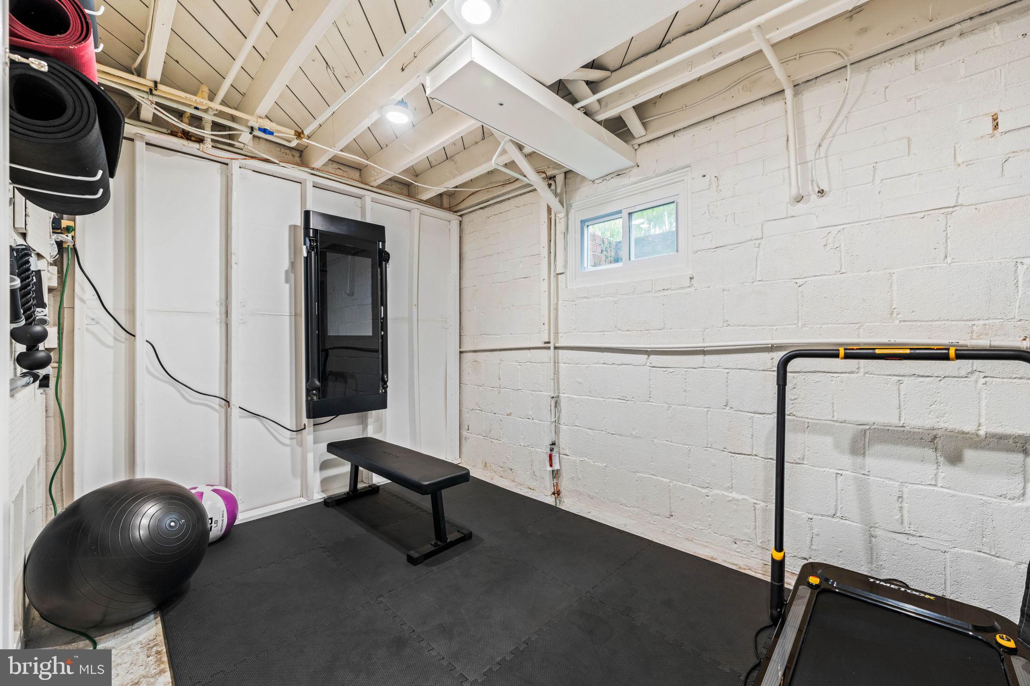 3311 Cameron Mills Road Alexandria, VA 22302 - Photo 56 of 82 Exercise room