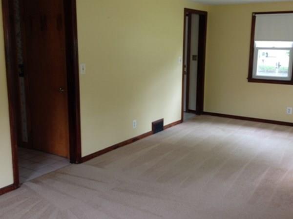 44 Vincent Drive West Springfield, MA 01089 - Photo 8 of 11