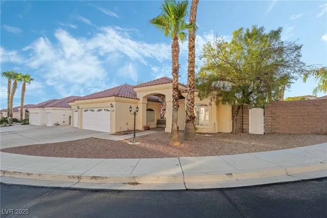 $3,520 | 2583 Mizzoni Circle, Henderson, NV 89052
