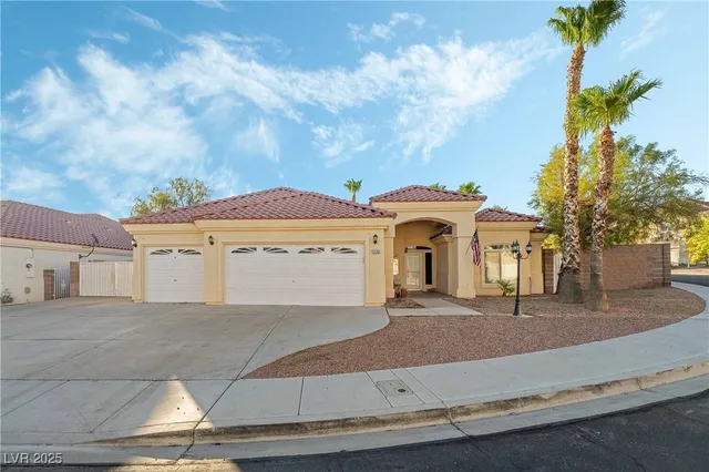 $3,520 | 2583 Mizzoni Circle, Henderson, NV 89052