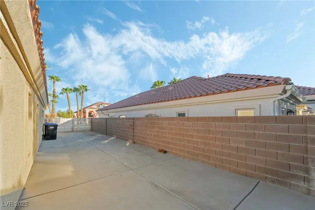 $3,520 | 2583 Mizzoni Circle, Henderson, NV 89052