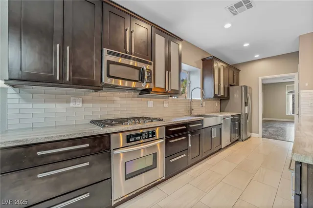 $3,520 | 2583 Mizzoni Circle, Henderson, NV 89052