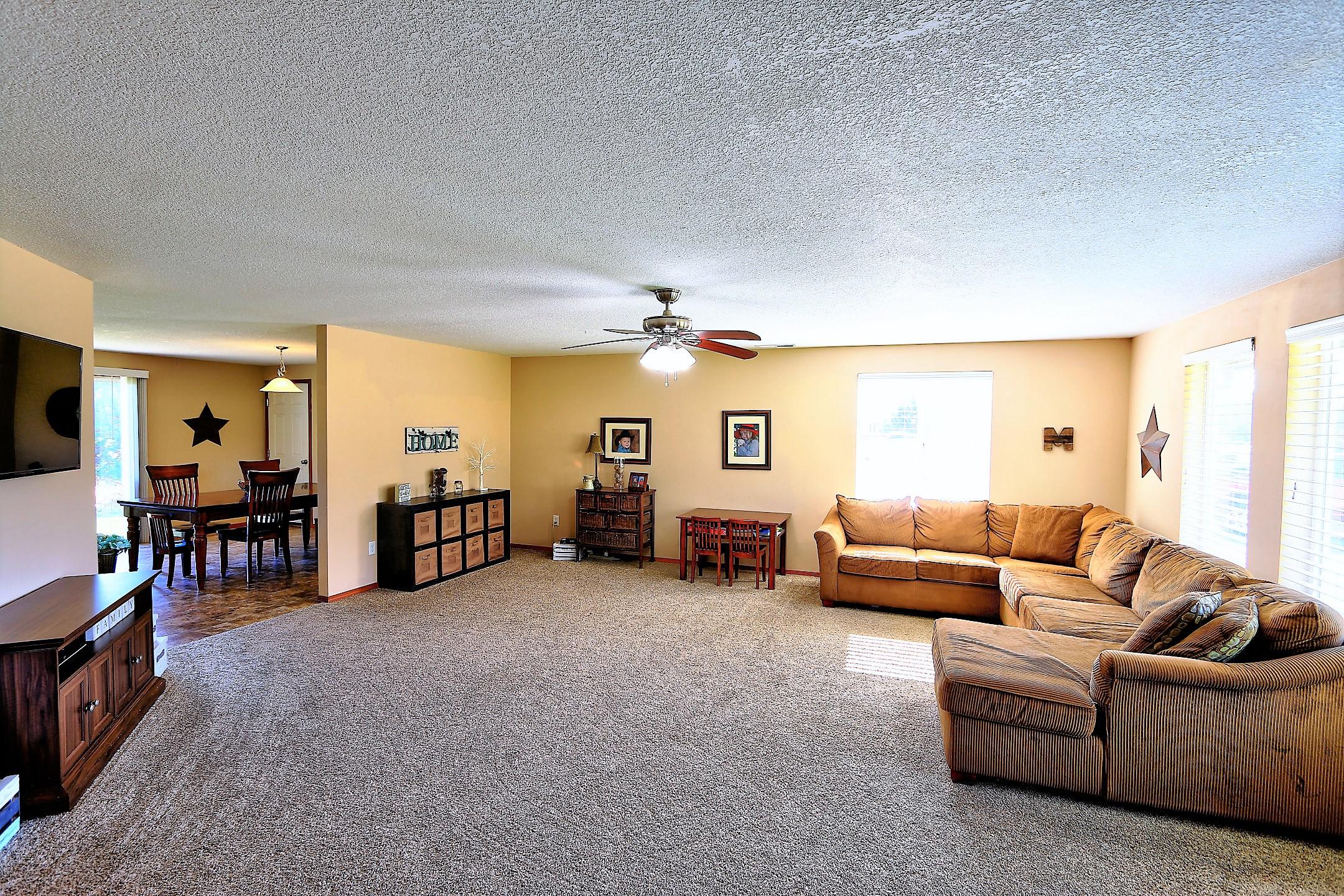 11720 Ramirez Road Klamath Falls, OR 97603 - Photo 10 of 30 IMG_9140_1_2_3_4_5_6