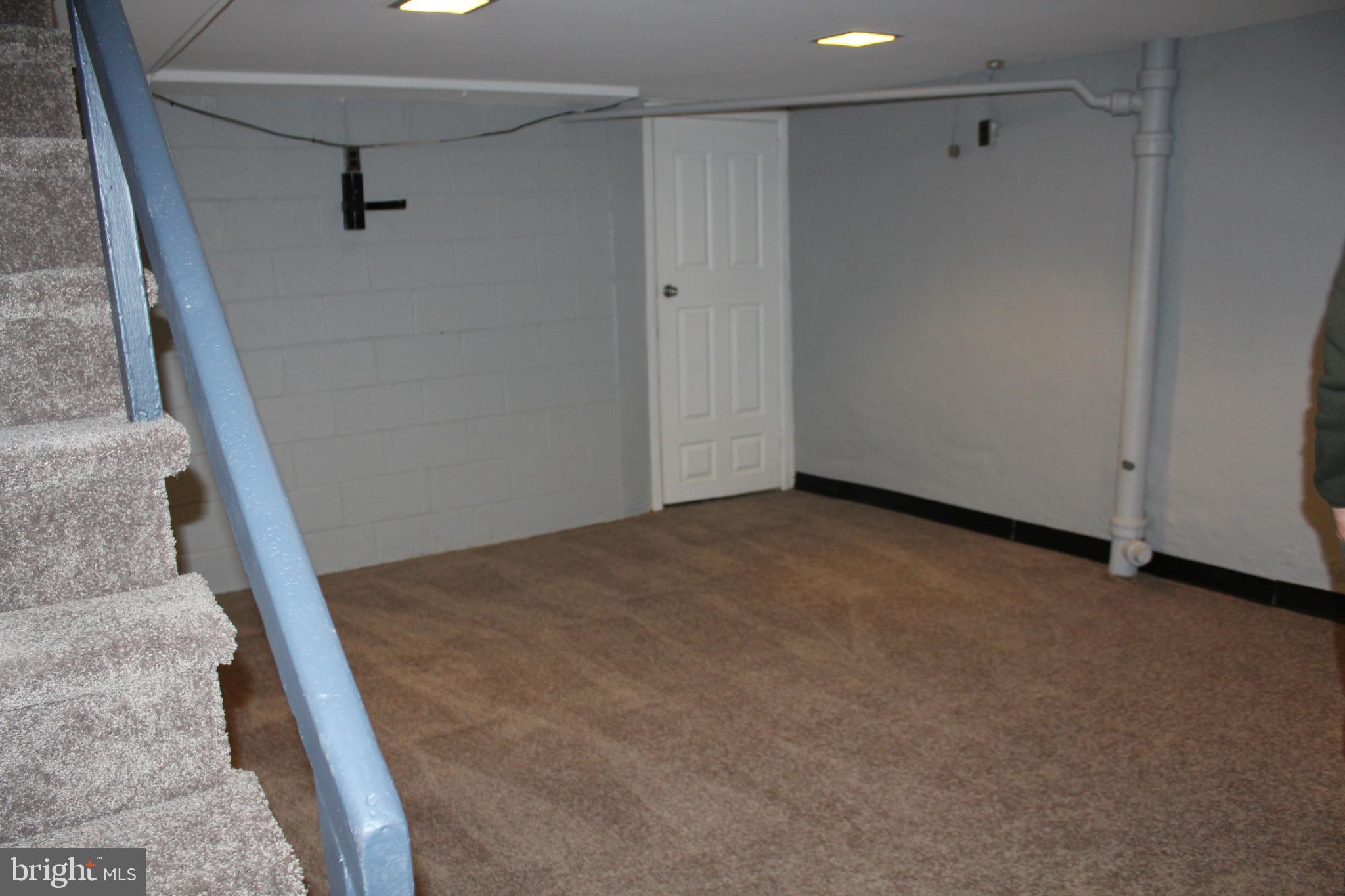 250 Sanford Road Upper Darby, PA 19082 - Photo 7 of 11