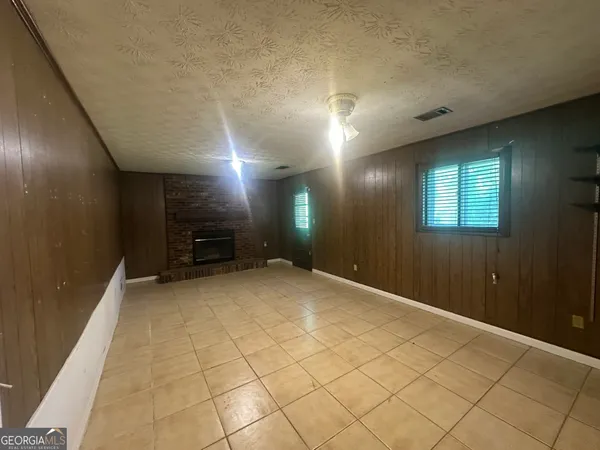 $1,700 | 6859 Mystic Lane, Morrow, GA 30260