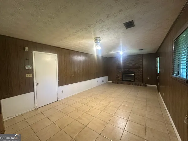 $1,700 | 6859 Mystic Lane, Morrow, GA 30260