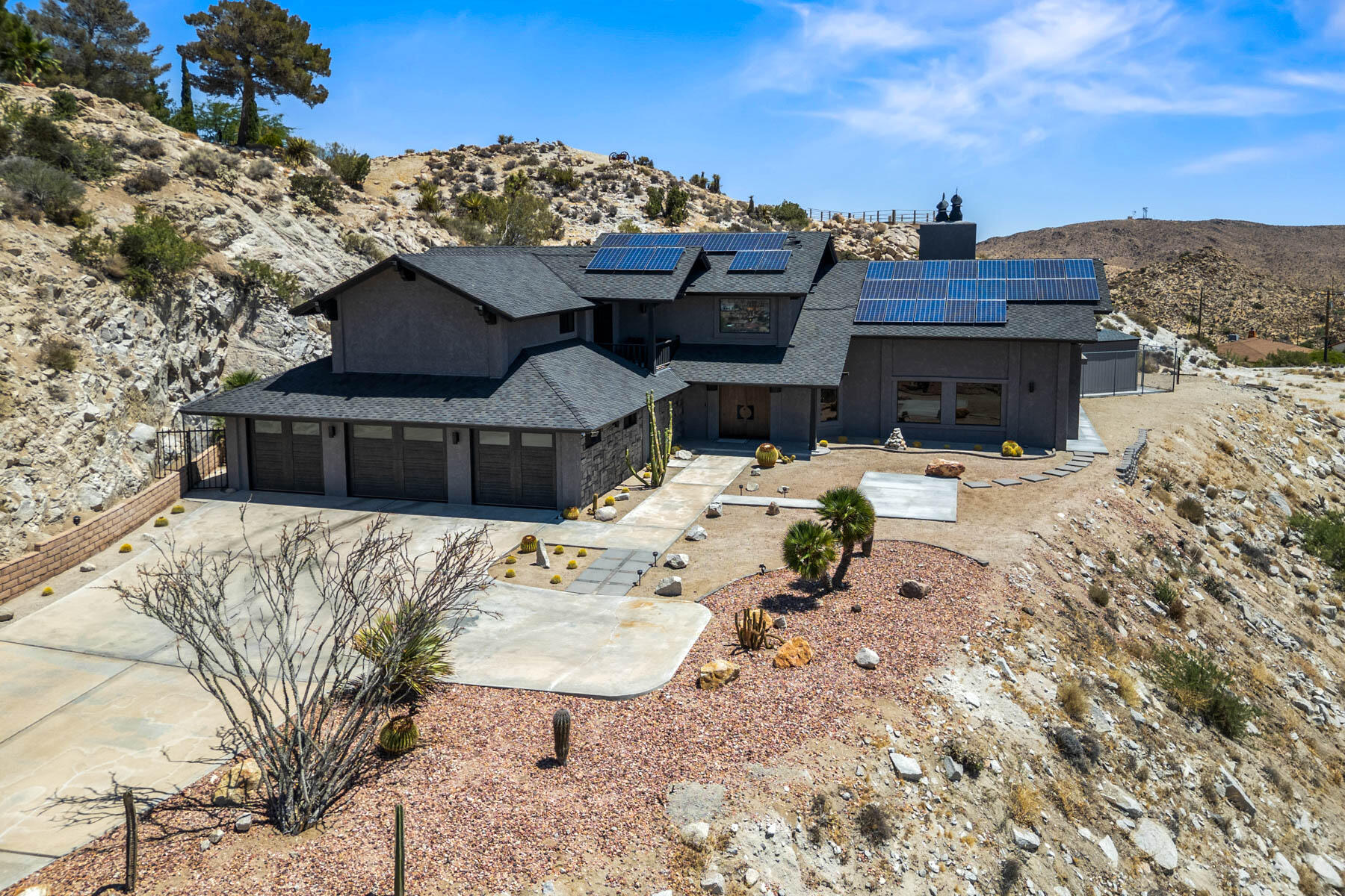 6171 Del Rio Way Yucca Valley, CA 92284 - Photo 4 of 55 2-print-DJI_0872