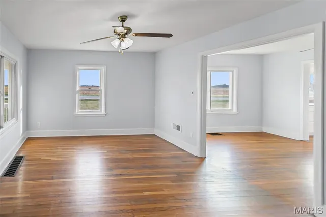 $305,000 | 30314 Highway 16, Jerseyville, IL 62052