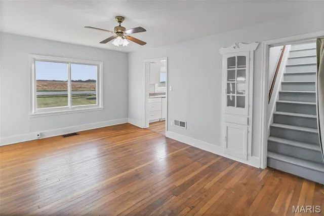 $305,000 | 30314 Highway 16, Jerseyville, IL 62052