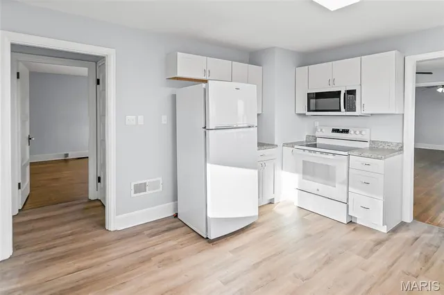 $305,000 | 30314 Highway 16, Jerseyville, IL 62052