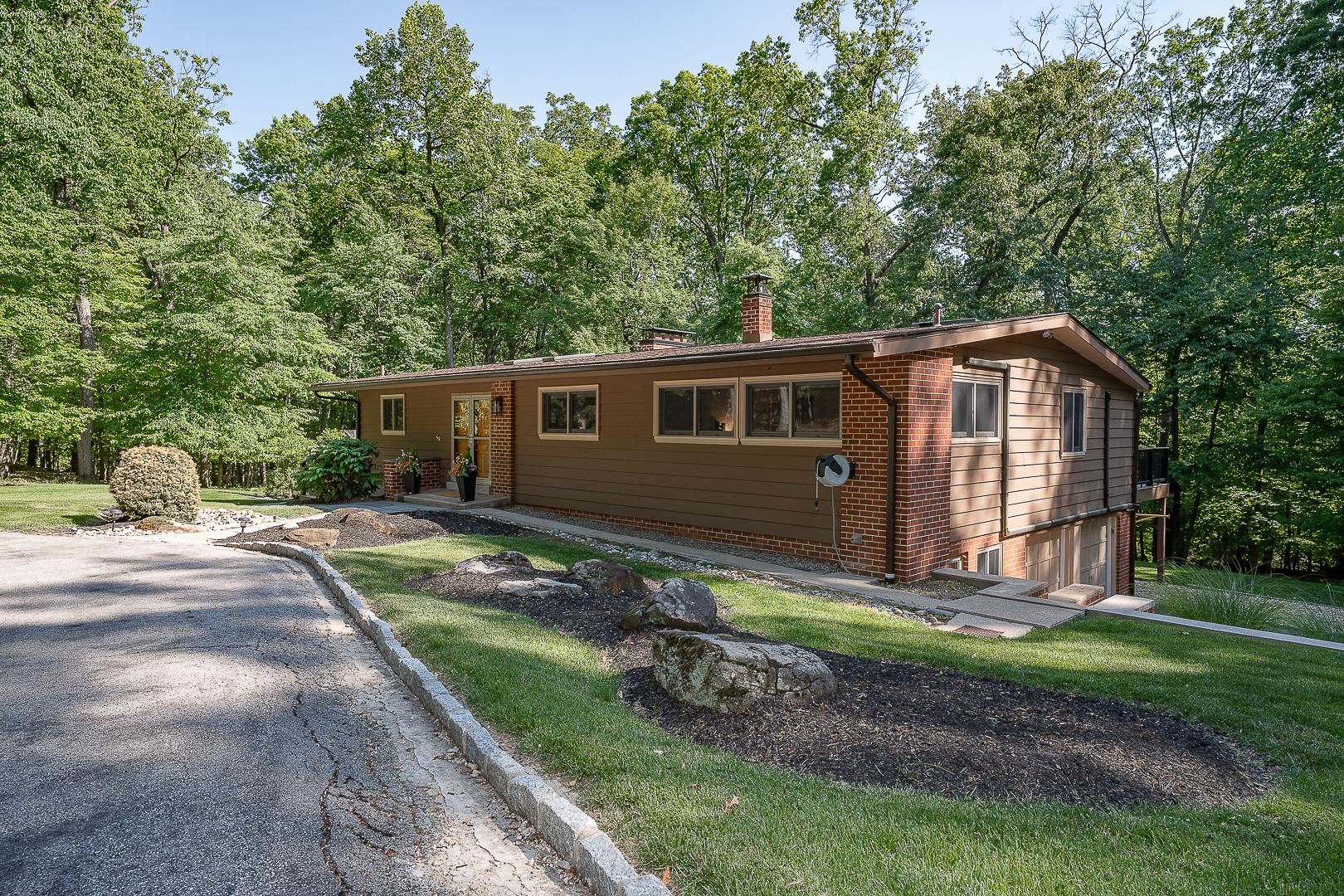 2147 Diamond Rock Road Malvern, PA 19355 - Photo 6 of 69 Sidewalks to front, deck and lower level