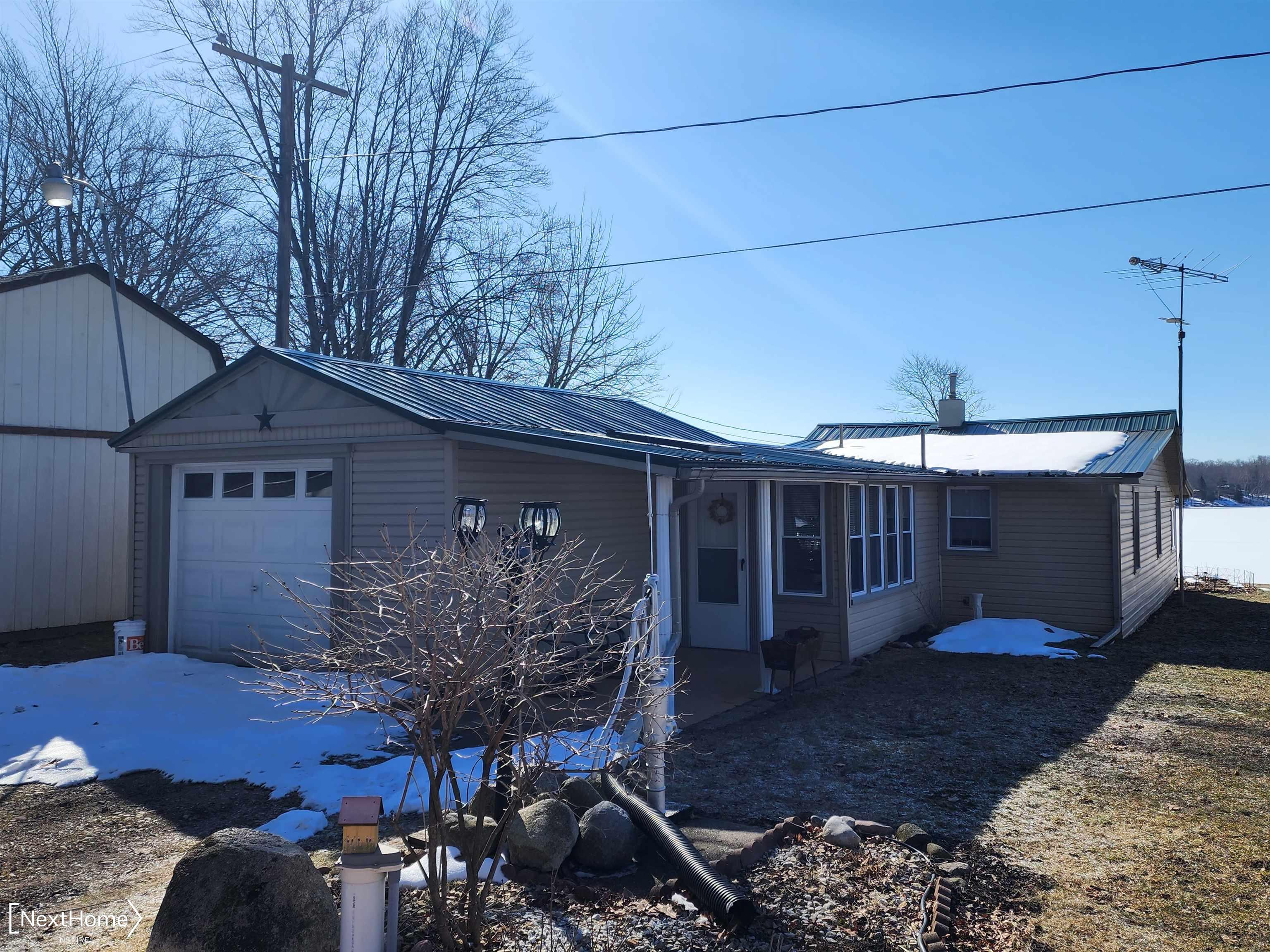 3008 North Henderson Lake Road Road Lupton, MI 48635 - Photo 27 of 42